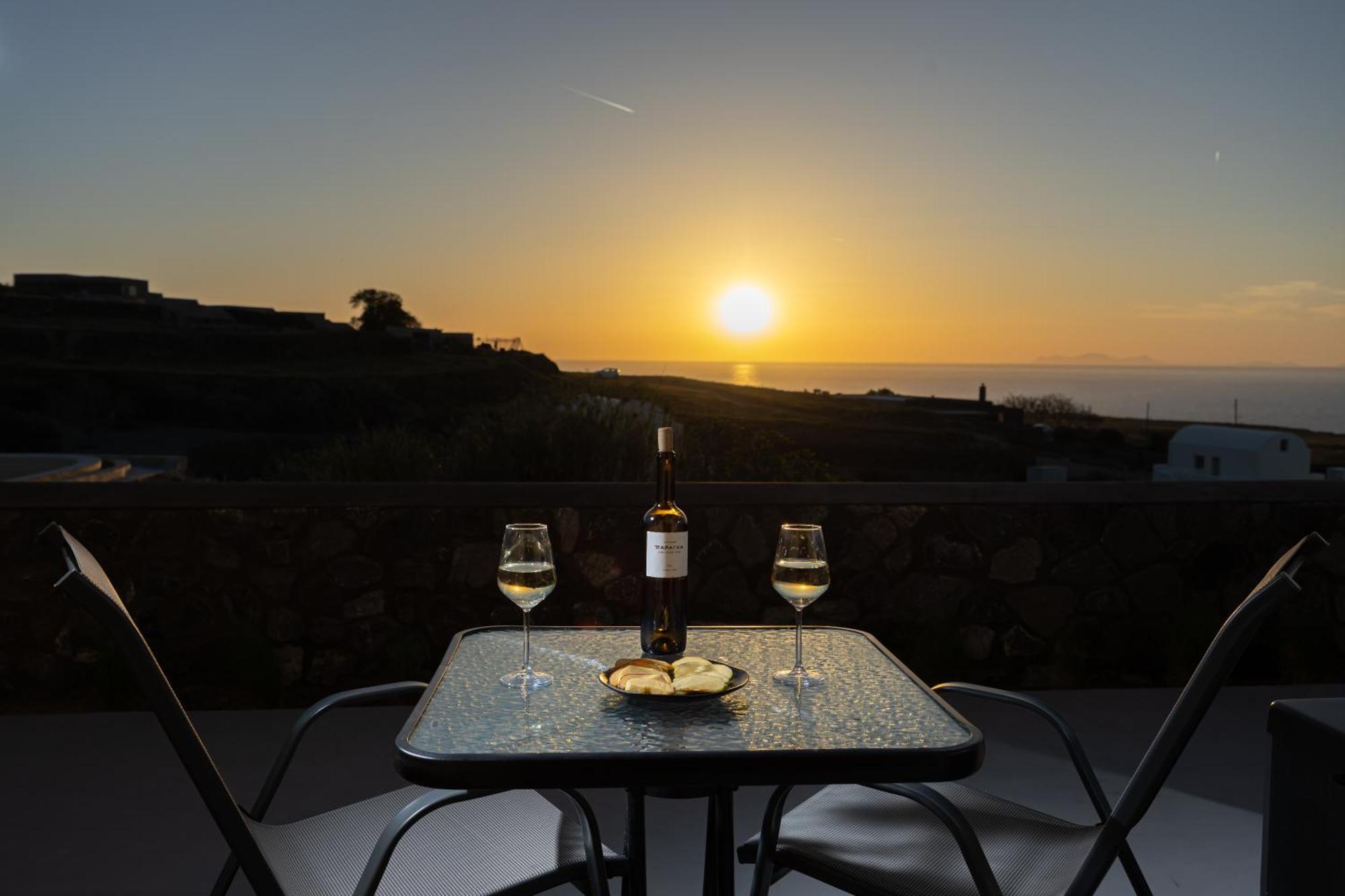 Nastram Suites Oia מראה חיצוני תמונה